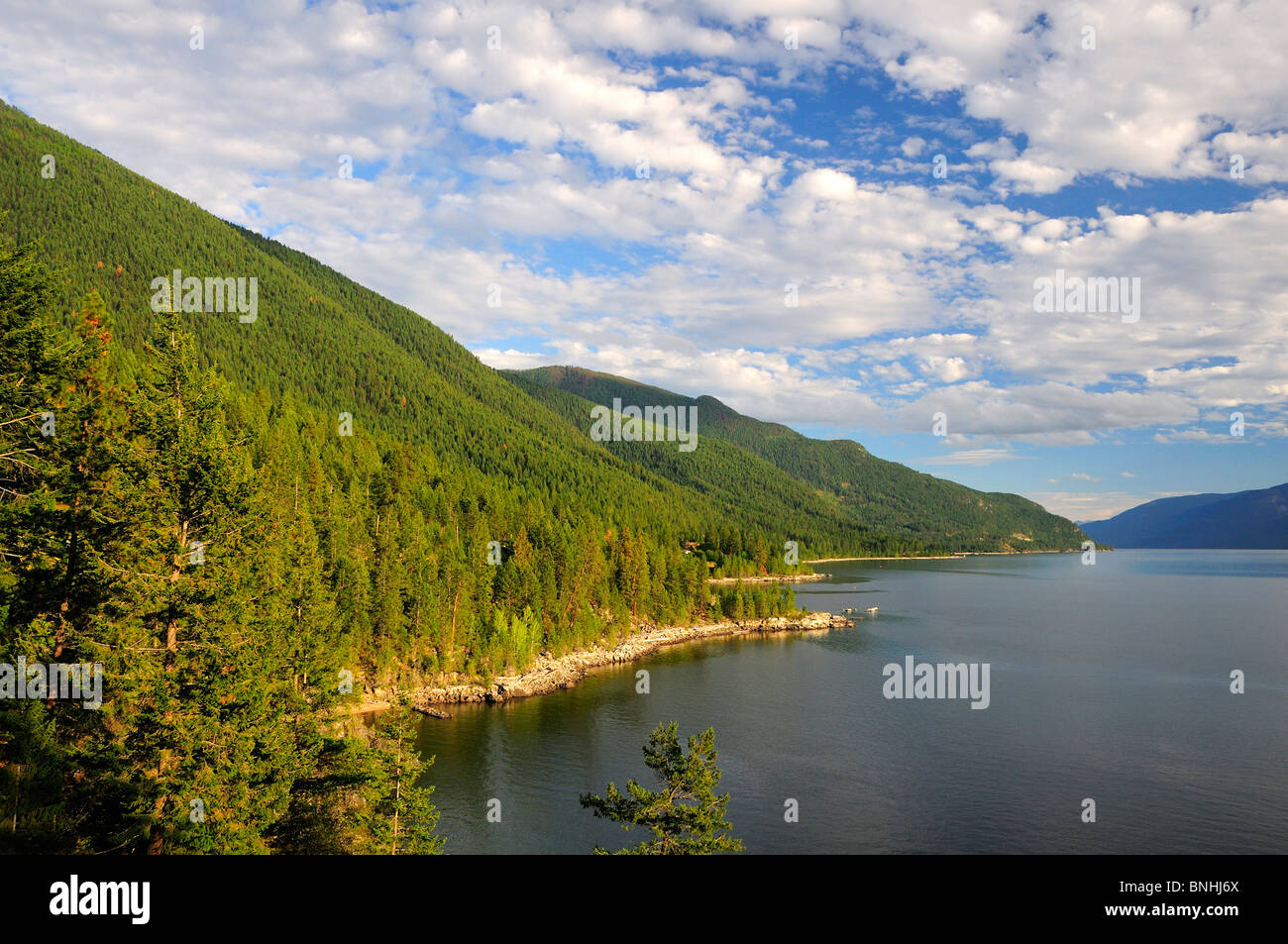 Kanada Kootenay Lake in der Nähe von Crawford Bay British Columbia felsigen Berge Rockies Natur Landschaft Landschaft Wald Stockfoto