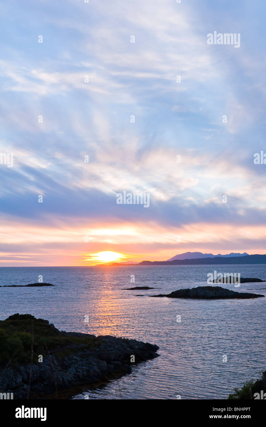 Sonnenuntergang, Skye, Point of Sleat, Cirrus-Wolken Stockfoto