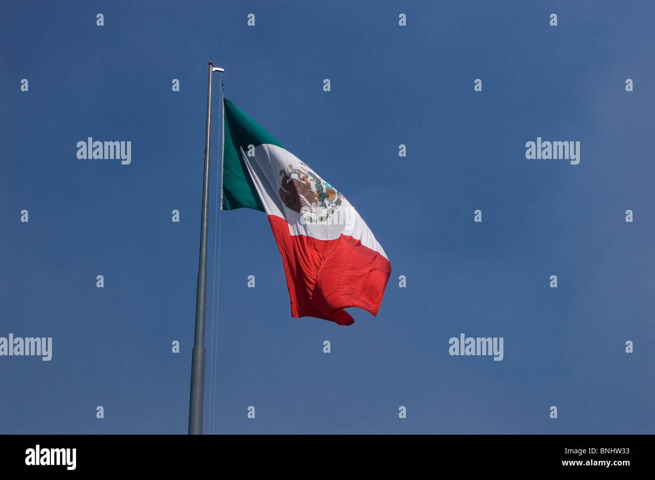 Zocalo mexikanischen National Flag Plaza De La Constitucion Centro Historico-Mexiko-Stadt Stockfoto