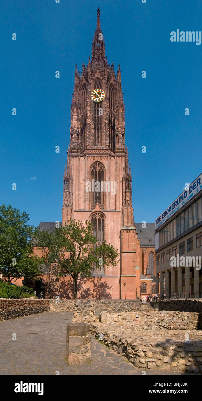 Frankfurt Am Main Stadt Bundesland Deutschlands von Hessen Domkuppel St. Bartholomäus Kaiserdom Historischer Garten Religion katholisch Stockfoto