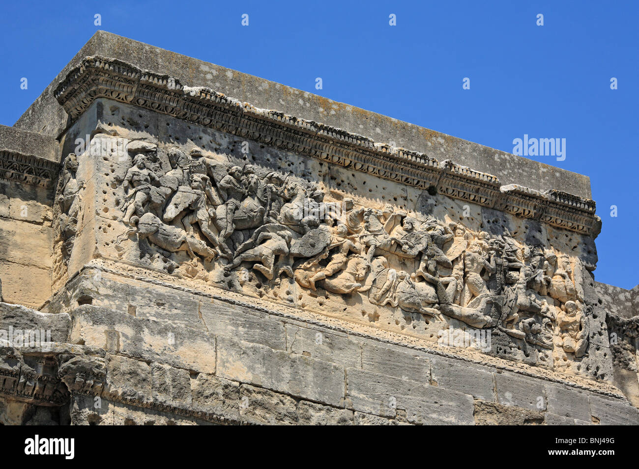 Reisen Westeuropa Europa European Tourism tagsüber Frankreich Französisch römischen Skulptur Statue Stein Bas Relief Figur Figuren Stockfoto