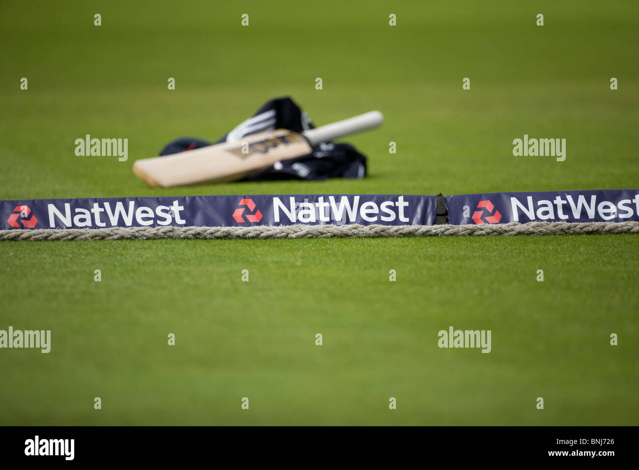 Die Grenze Seil an Lords Cricket Ground, London. Bild von James Boardman Stockfoto