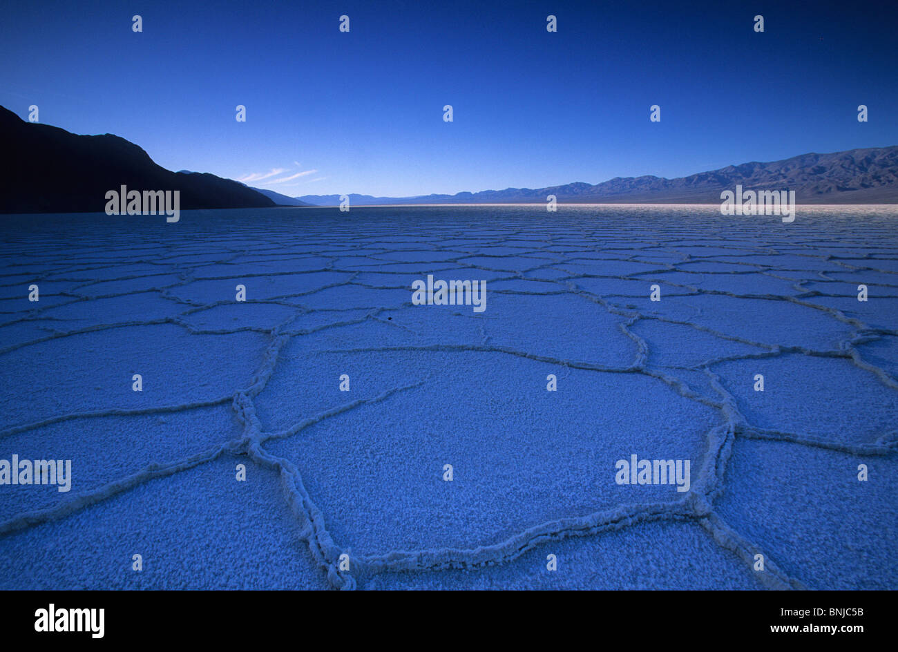 USA Kalifornien Death Valley Nationalpark Badwater Ausgetrocknete usa-kalifornien-death-valley-nationalpark-badwater-ausgetrocknete