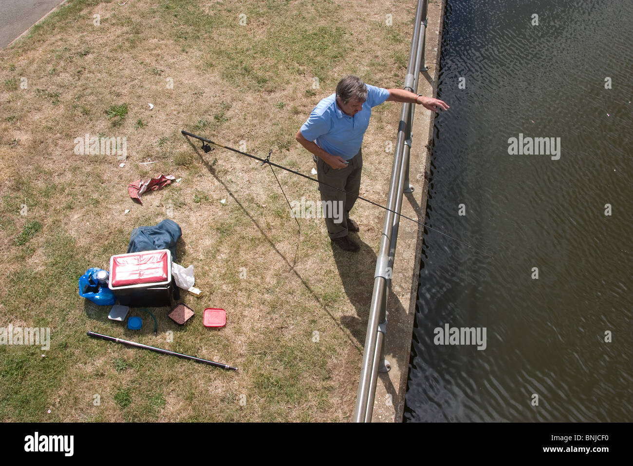 Pensionierte Fischer angeln Hobby Fisch Greis Stockfoto