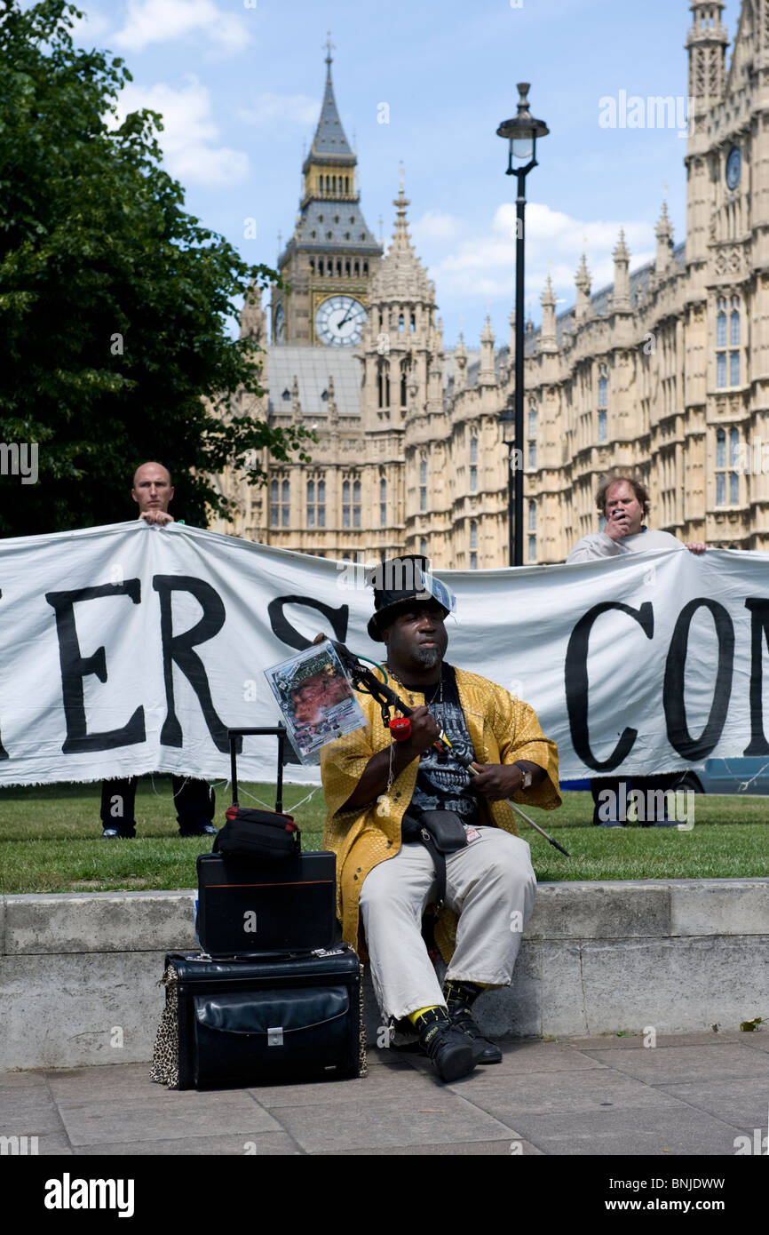 Den Kriegskoalition Protest gegen die britischen militärischen Engagements in Afghanistan zu stoppen Stockfoto