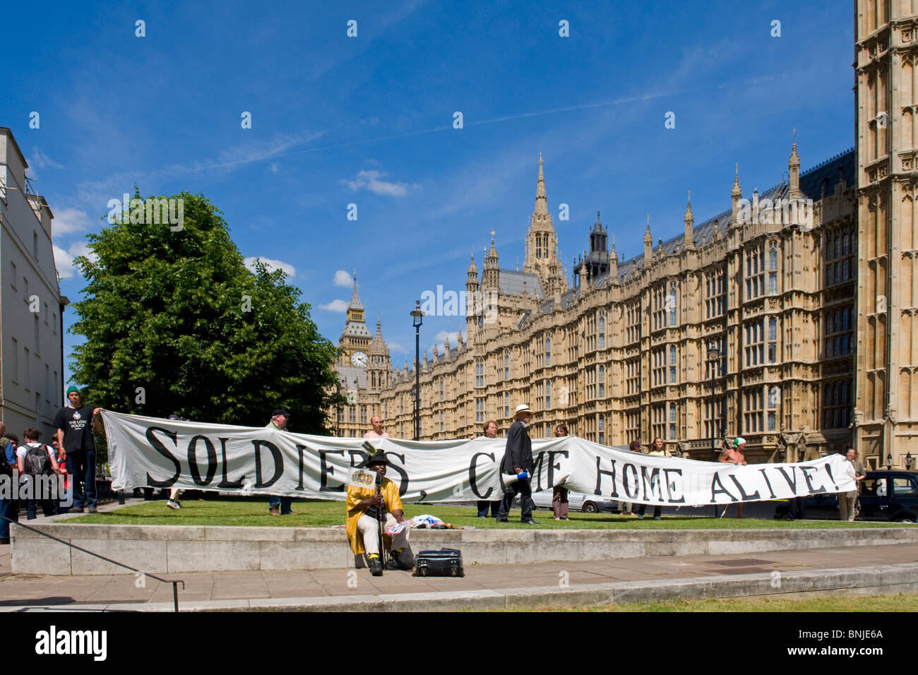 Den Kriegskoalition Protest gegen die britischen militärischen Engagements in Afghanistan zu stoppen Stockfoto