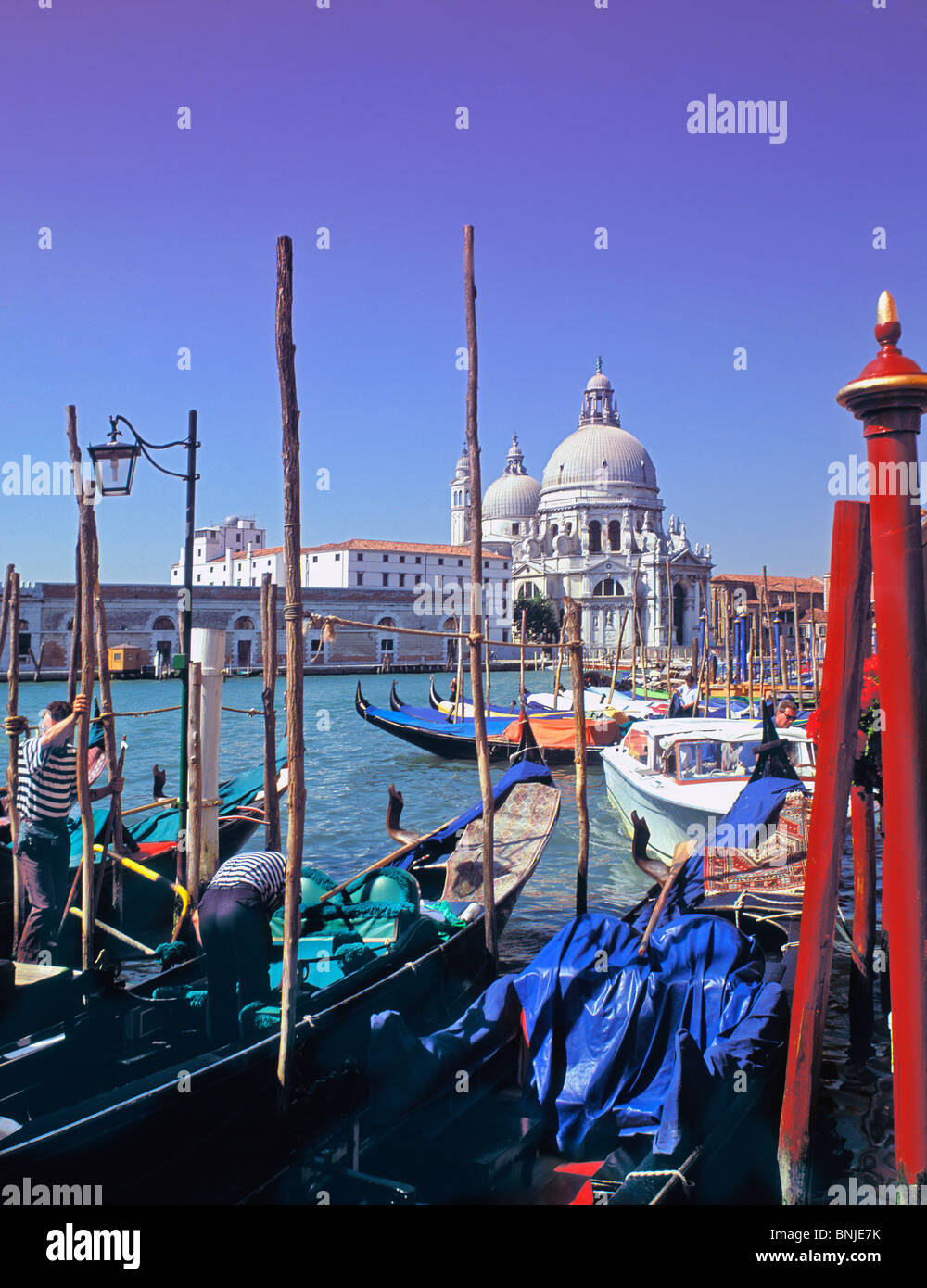 Italien Venetien Venedig Architektur Kunst Kunst Barock Barock Architektur Boot Boote Gebäude Gebäude Kirche Kanalstadt Stockfoto