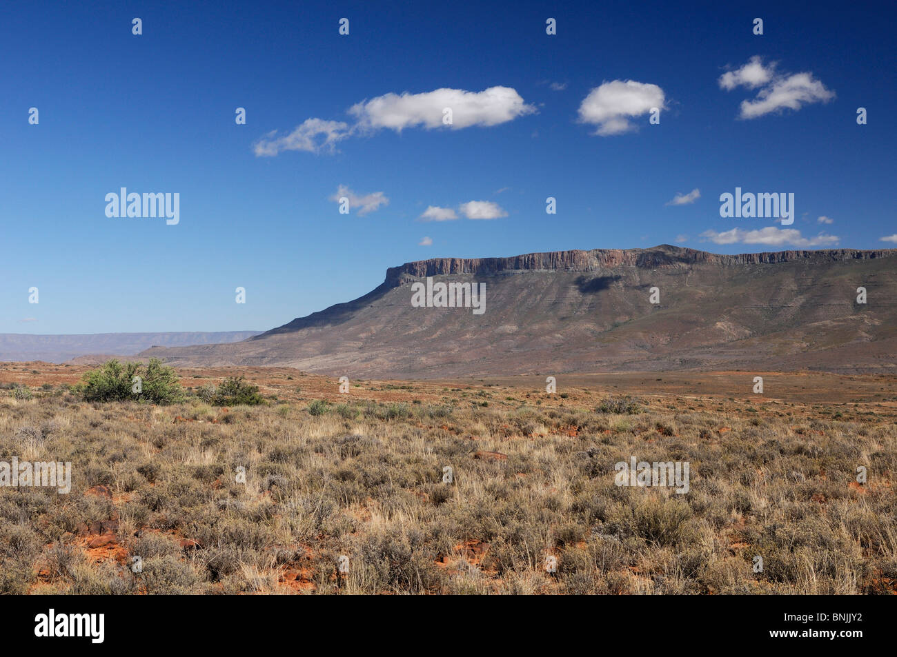 Karoo Nationalpark Beaufort West Western Cape Südafrika trockenen kargen Landschaft Landschaft trocken Berge Bergnatur Stockfoto