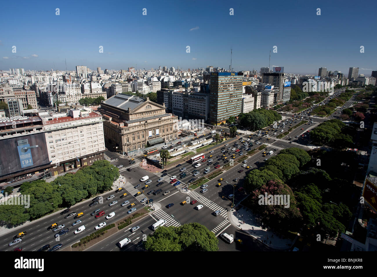 Argentinien-Südamerika-Amerika März 2008 Buenos Aires Stadt Avenida 9 de Julio Allee übersehen High-Angle View Stadthäuser Stockfoto