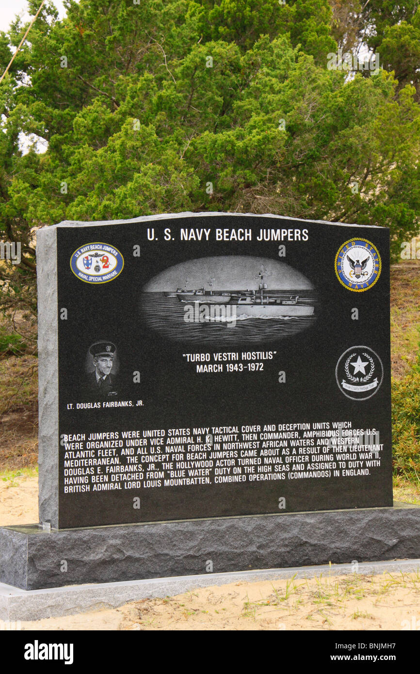 US Navy Beach Jumper Denkmal, Ocracoke Island, Cape Hatteras National Seashore, North Carolina, USA Stockfoto