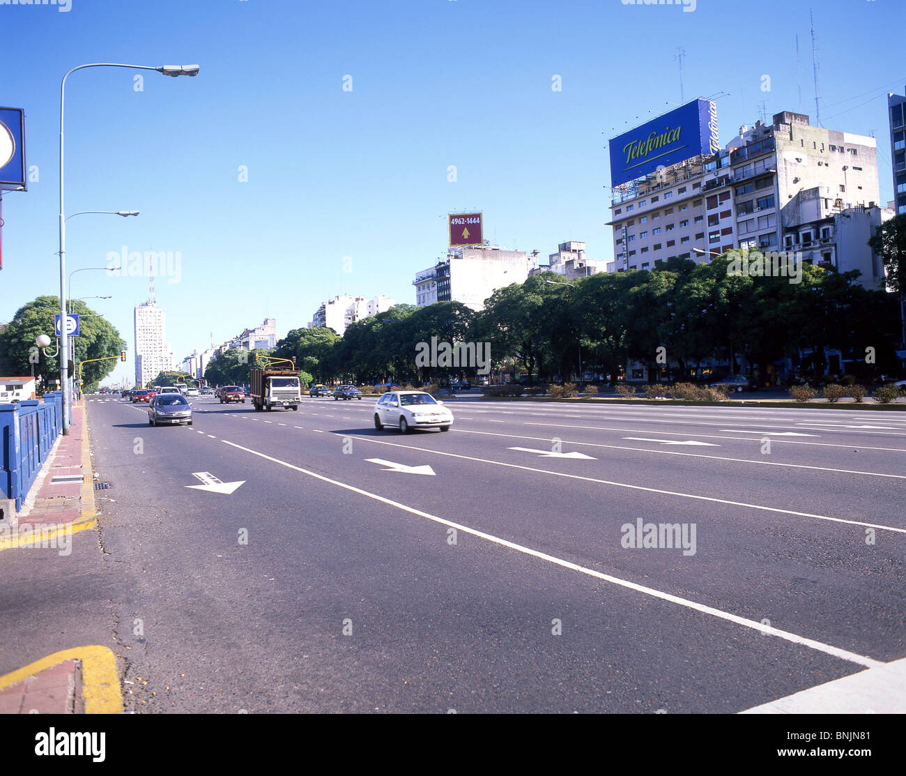 Straßenszene, Las Condes, Santiago, Santiago Provinz, Republik Chile Stockfoto