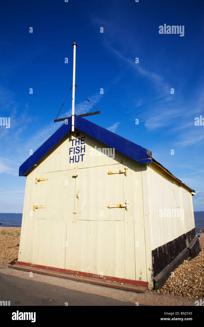 "Der Fisch-Hütte" auf Felixstowe Strand in Suffolk, England. Stockfoto