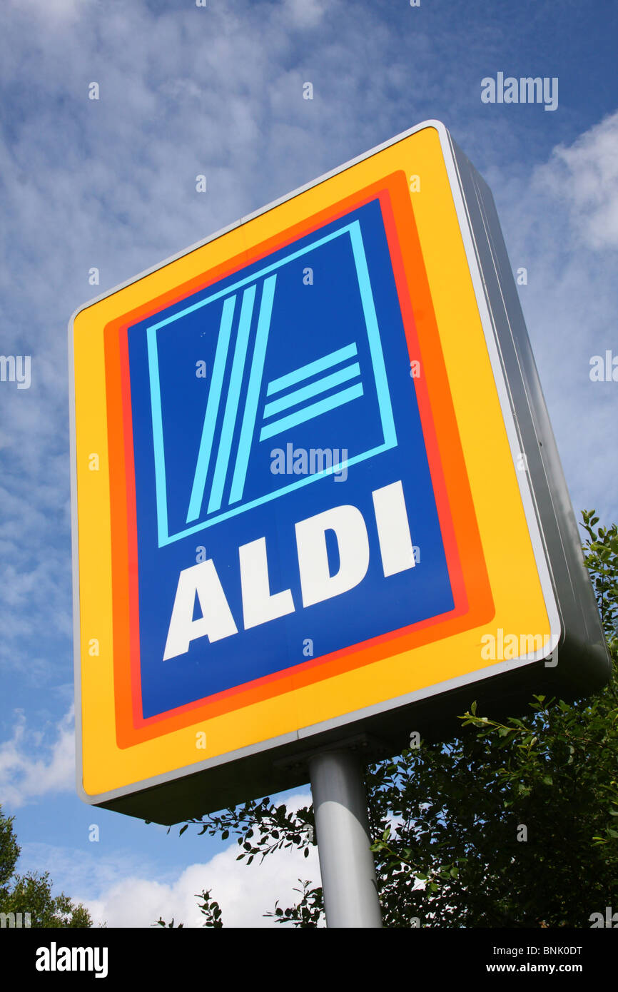 Ein Aldi-Superstore in einer Stadt, U.K. Stockfoto