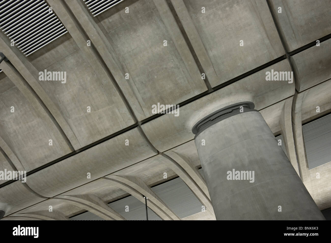 Betondach Canary Wharf u-Bahnstation Stockfoto