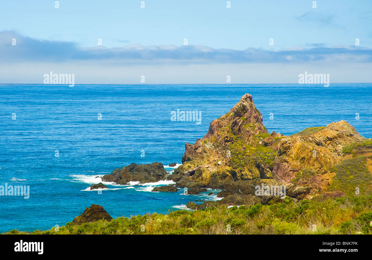 Ocean Scape Küste südlich von Monterey, Kalifornien, USA, Pazifik-Küste Oceanscape Scape Welle sauber Wasserhorizont Stockfoto