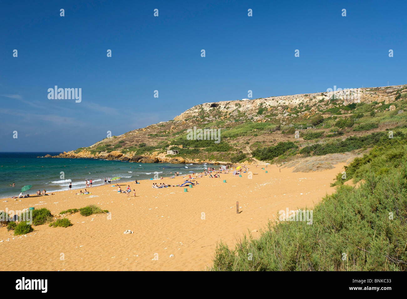 Malta Gozo Ramla Bay Sand Strand Sand Sandstrand Strand Meer Bucht Baden Urlaub Reisen Urlaub mediterran Stockfoto