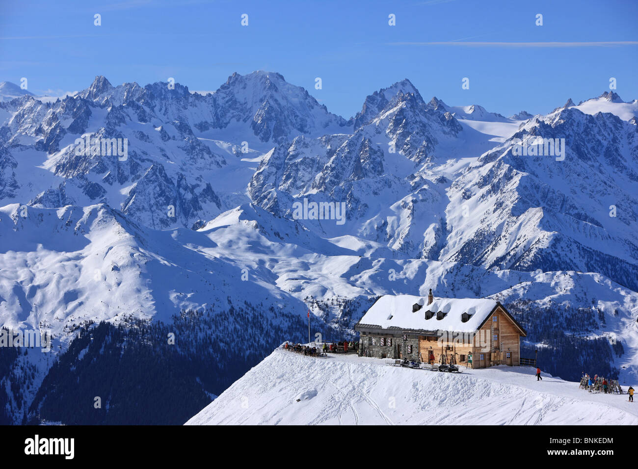 Schweiz-Hütte SAC Montblanc Berg Berge Landschaft Kanton Wallis Winter Alpenpanorama Alpen Hütte Ansicht Stockfoto
