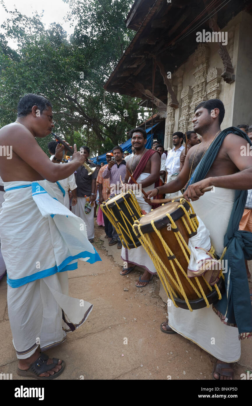 Indien Kerala Thrissur Spieler während des Pooram Elephant Festival Stockfoto Indien Kerala Thrissur Spieler während des Pooram Elephant Festival Stockfoto