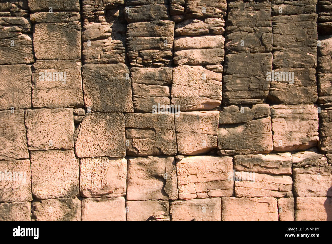 Abschnitt des alten Tempels Wand im Isan - Nord-Ost-Thailand Stockfoto