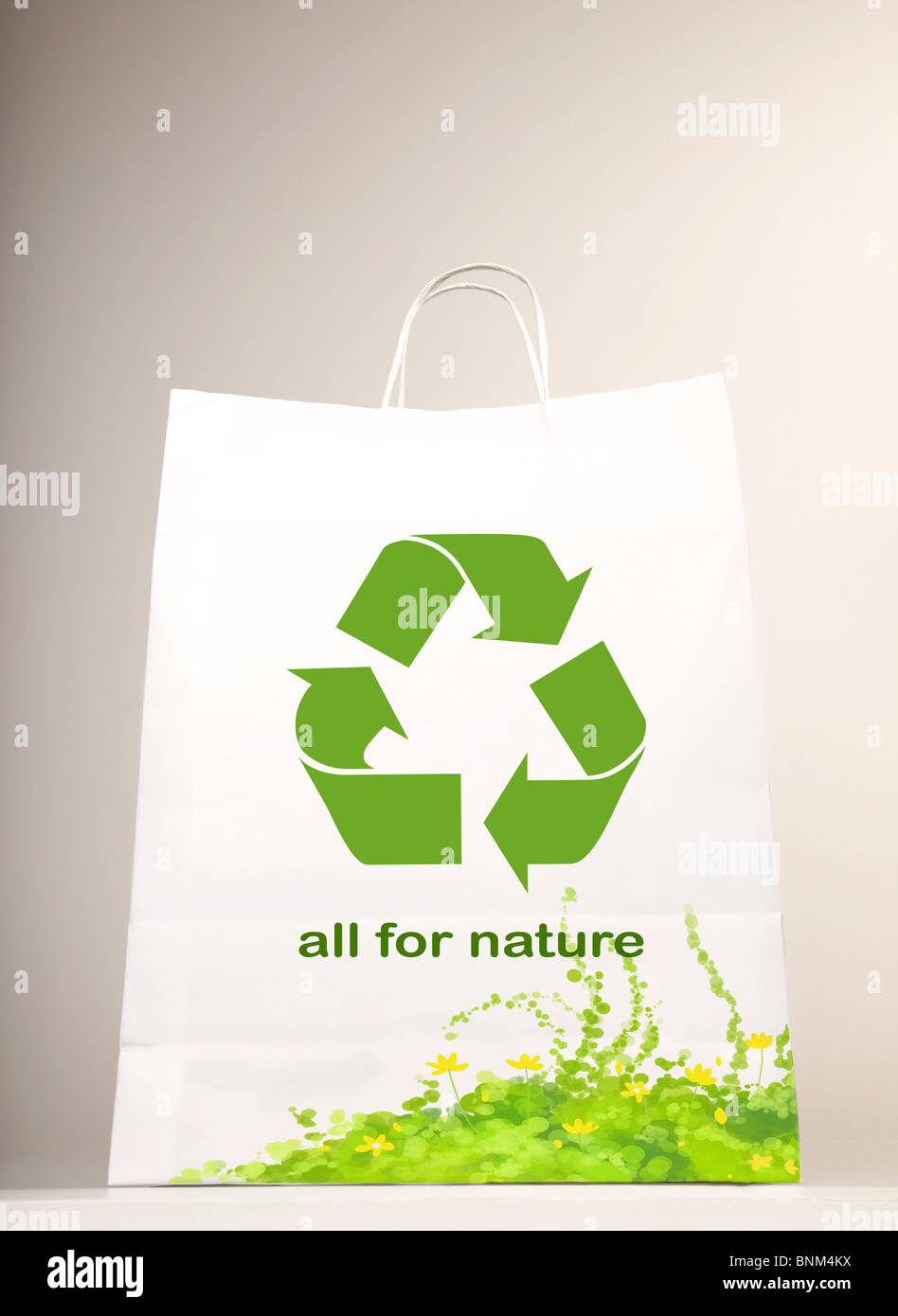 Recycling-Symbol auf die Einkaufstasche Stockfoto