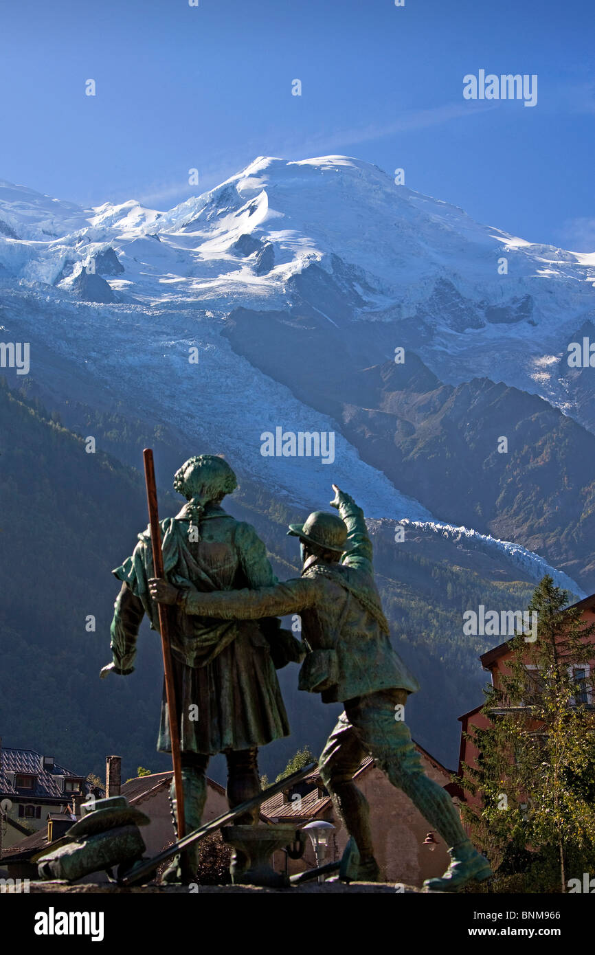 Frankreich Chamonix Haute-Savoie Savoy Montblanc Denkmal Statue Bergsteiger Ferien Reisen, Stockfoto