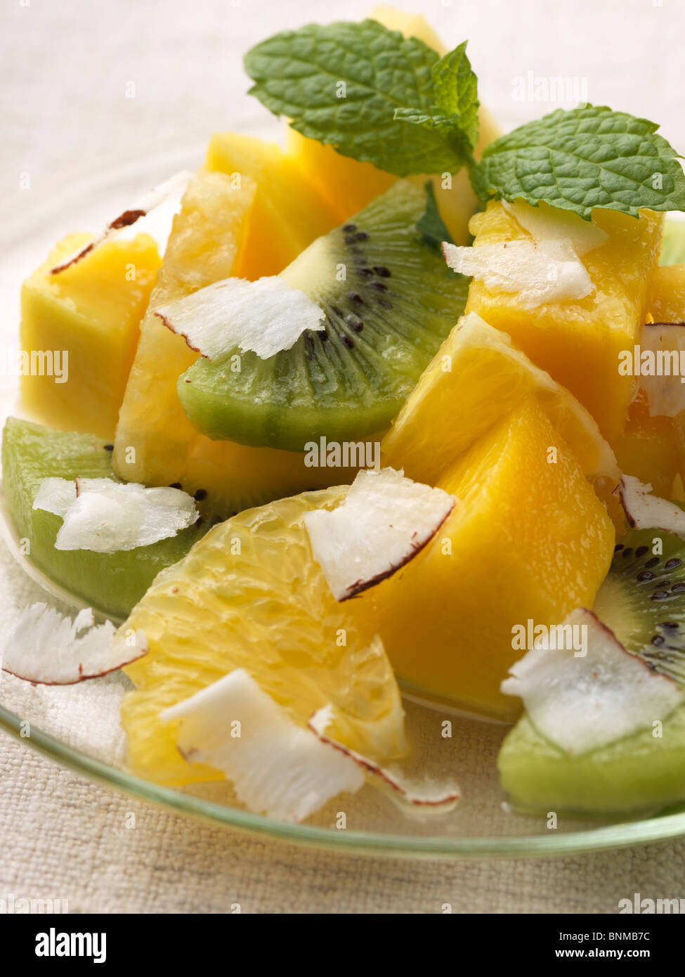 Tropische Frucht Kiwi Stockfotos und -bilder Kaufen - Alamy