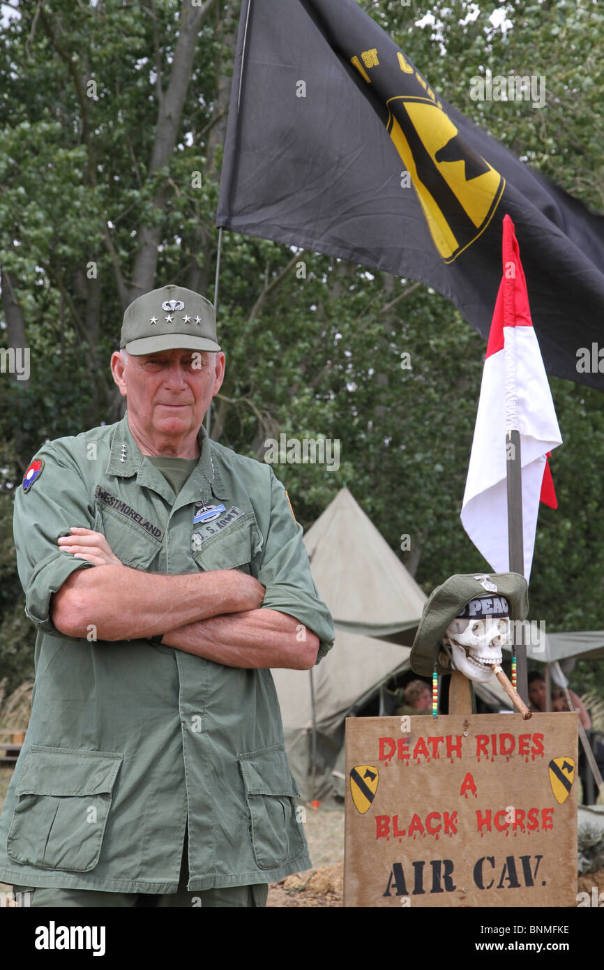 Krieg und Frieden zeigen, Juli 2010. Re-Enactment von General William Westmoreland der Airborne Division. Stockfoto