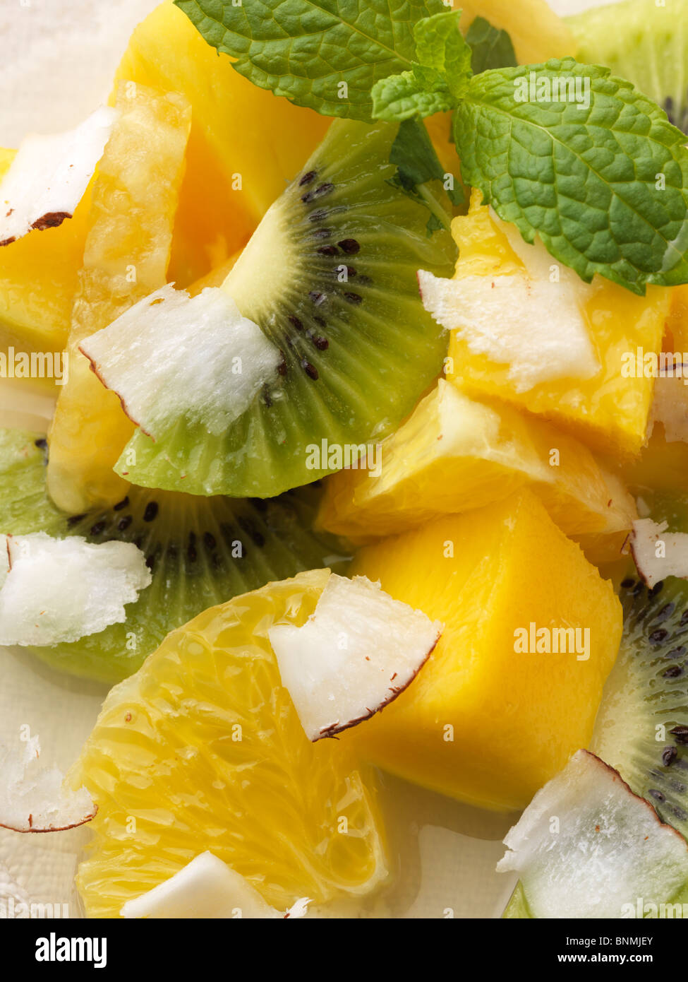 Tropische Frucht Kiwi Stockfotos und -bilder Kaufen - Alamy