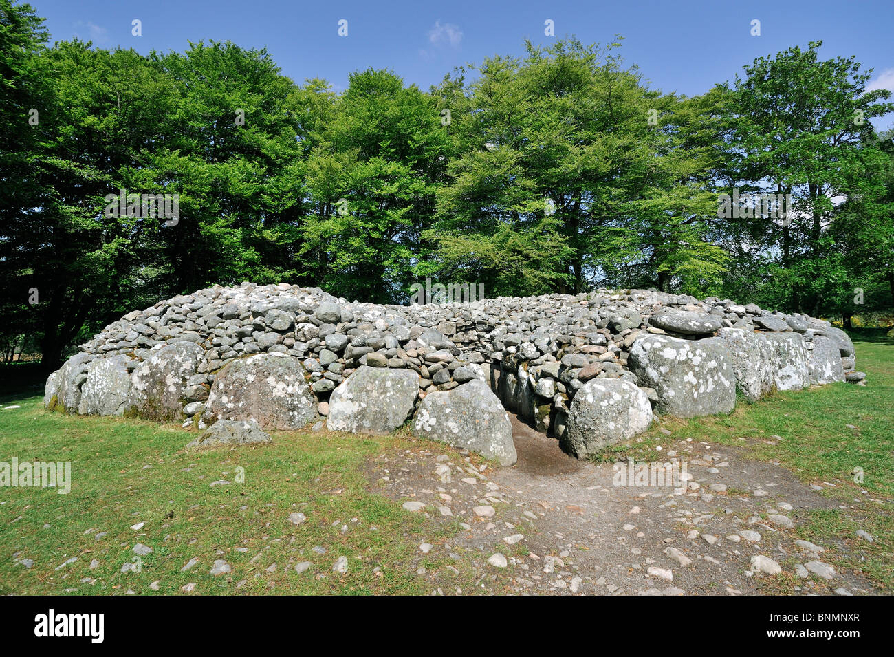 Prähistorische Beerdigung Cairns von Balnuaran von Schloten, auch genannt Schloten Cairns in den schottischen Highlands, Schottland, UK Stockfoto