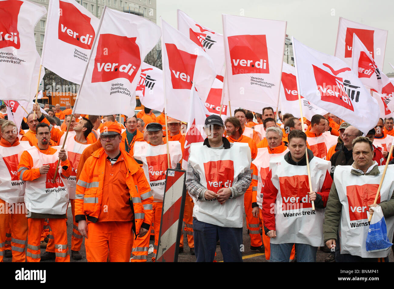 Achtung Streik der Berliner Stadtreinigung Servicemitarbeiter, Berlin, Deutschland Stockfoto