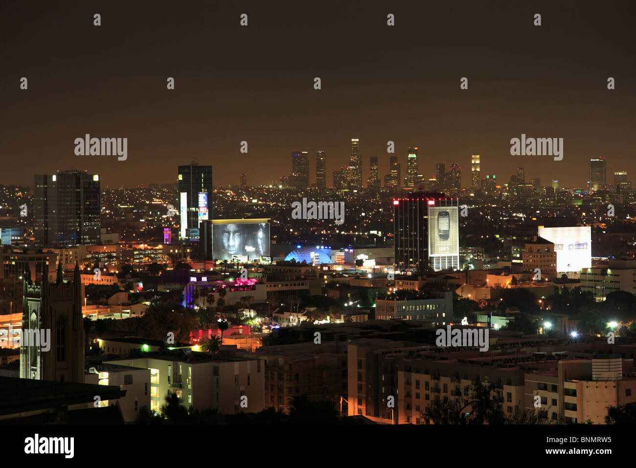 Holly Wood, Downtown Los Angeles bei Nacht, Los Angeles, Kalifornien, USA Stockfoto