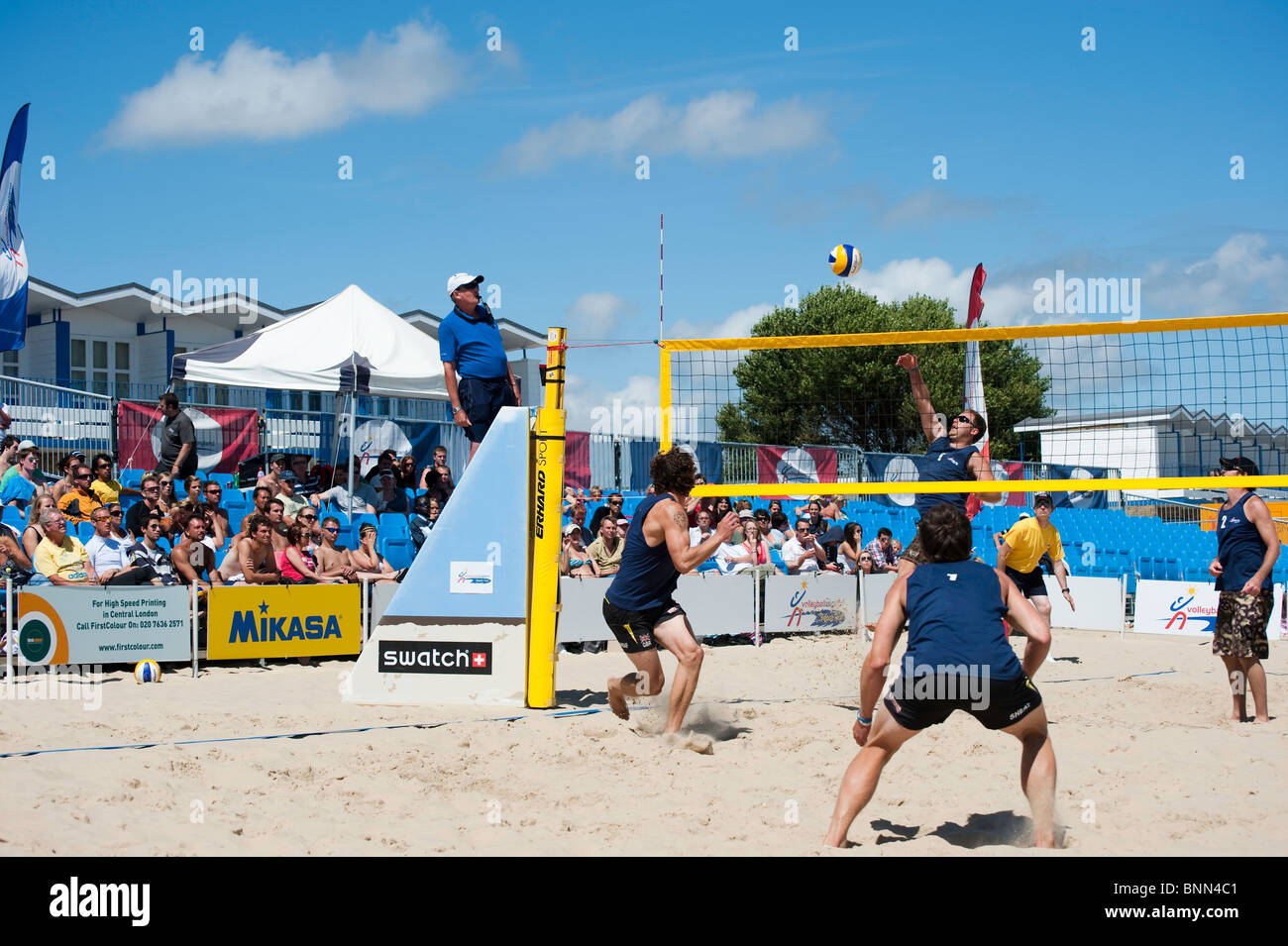 British Open Bein Volleyball England Beach Tour 2010 statt auf Sandbänken, Poole. Stockfoto