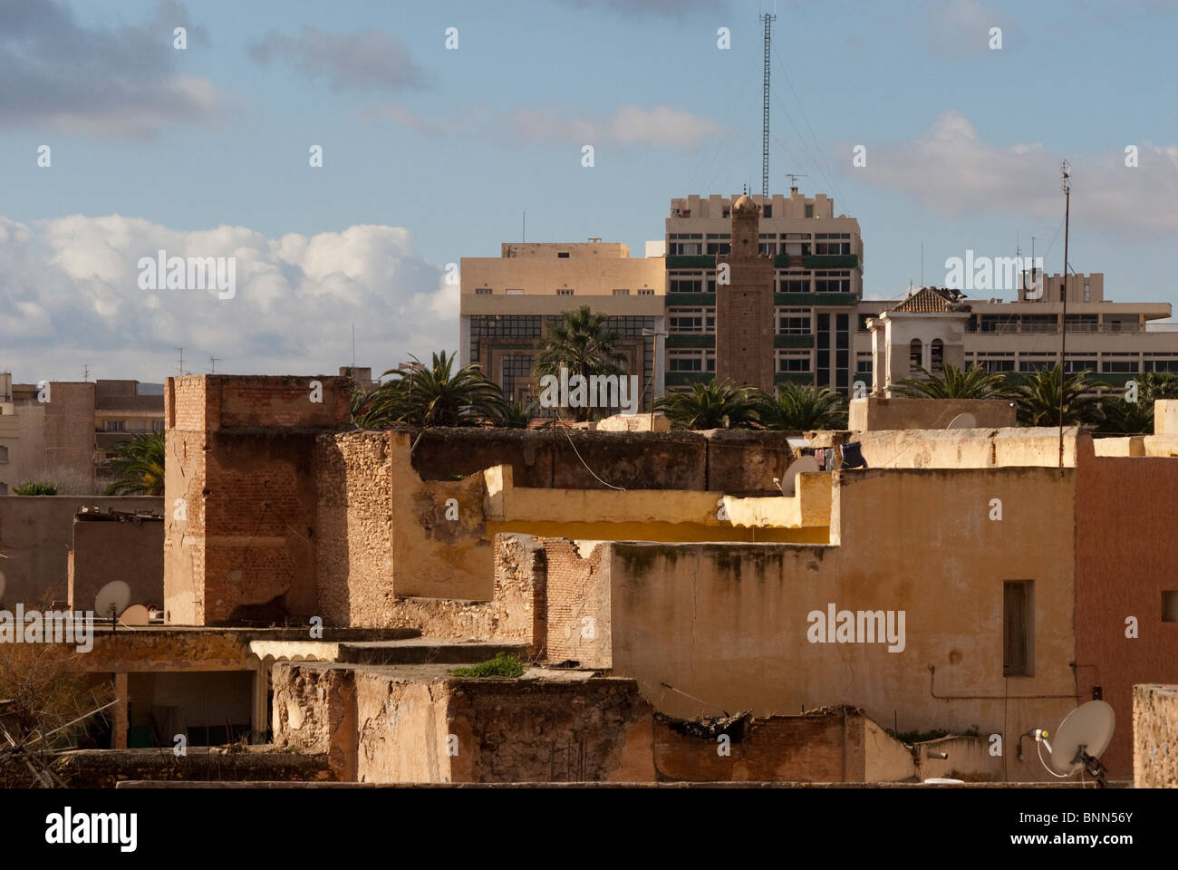 Mohammed V Platz hinter alten Häuser, Oujda, orientalischen Region, Marokko. Stockfoto