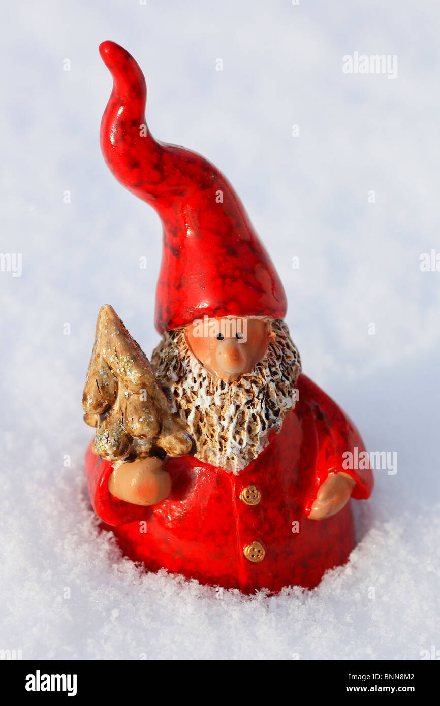 Abbildung 1 Bart Schnurrhaare Santa Weihnachten Baum Dekoration Schmuck herauszufinden kalt Mann St. Nikolaus Santa Claus Schnee Stillleben Stockfoto