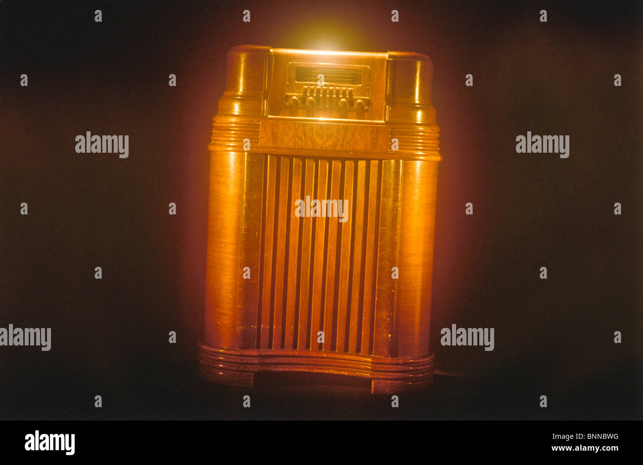 Nostalgische Bild Anfang des 20. Jahrhunderts Radio Schrank Stockfoto