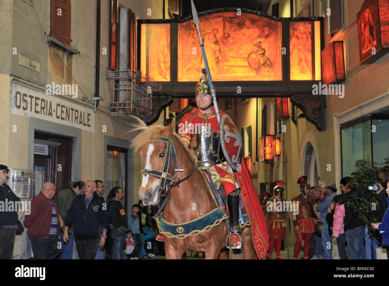 Schweiz Schweizer Mendrisio Stadt Stadt Kanton Tessin Südschweiz Schweizer  Tradition Folklore nationale Kostüme festival Stockfotografie - Alamy