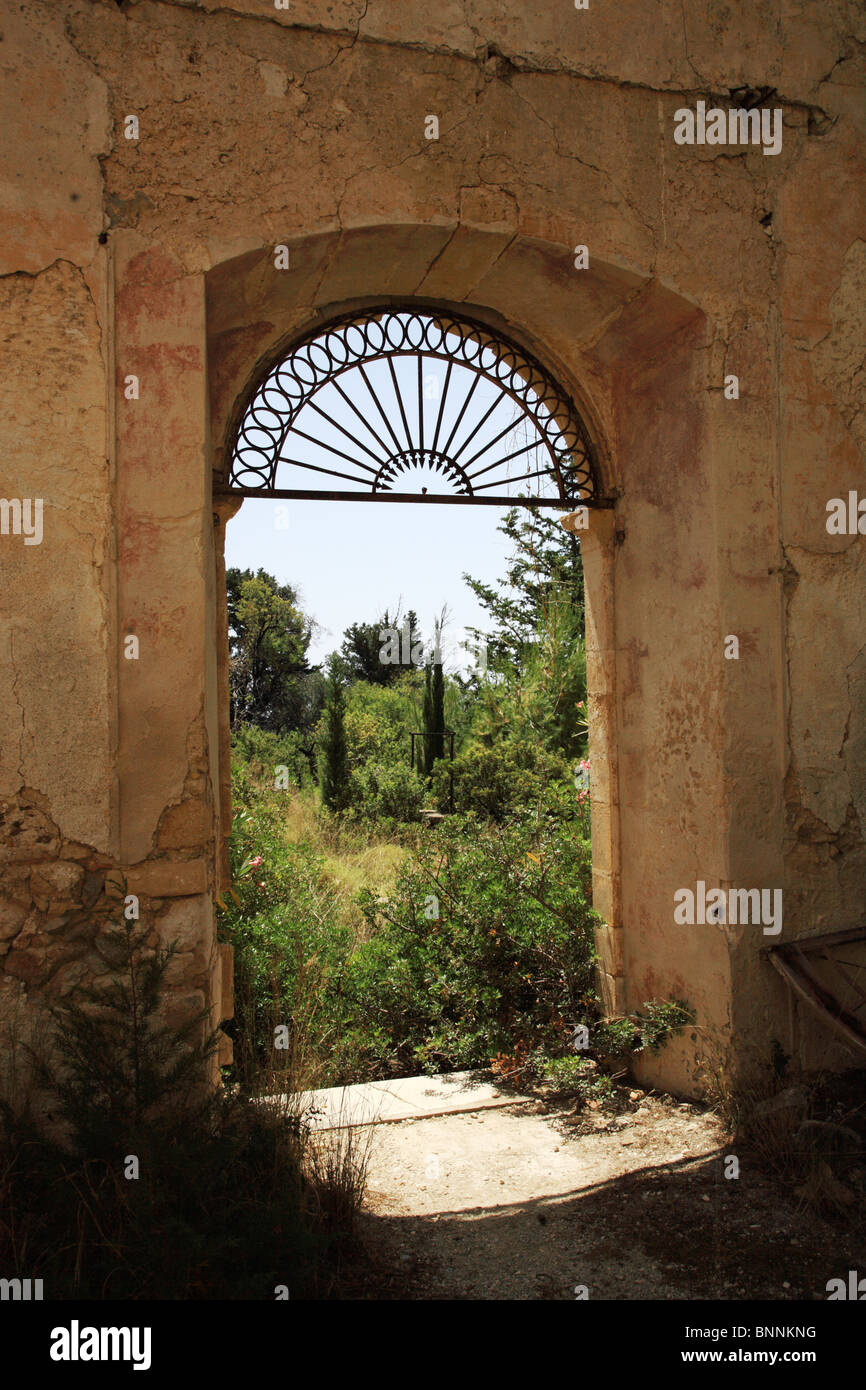 Blick durch das Kloster Fenster Kefalonia Griechenland Stockfoto