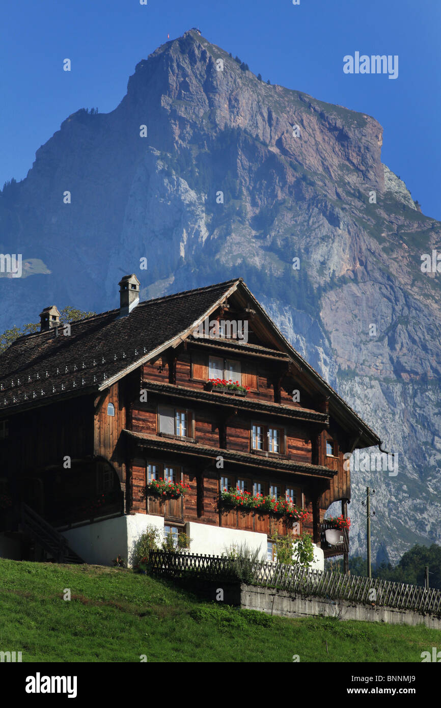 Schweiz Swiss Muotatal Holz Haus in der Regel Architektur Natur große großen Mythen, dass Berge Berghütte Haus alpine Hütte Stockfoto