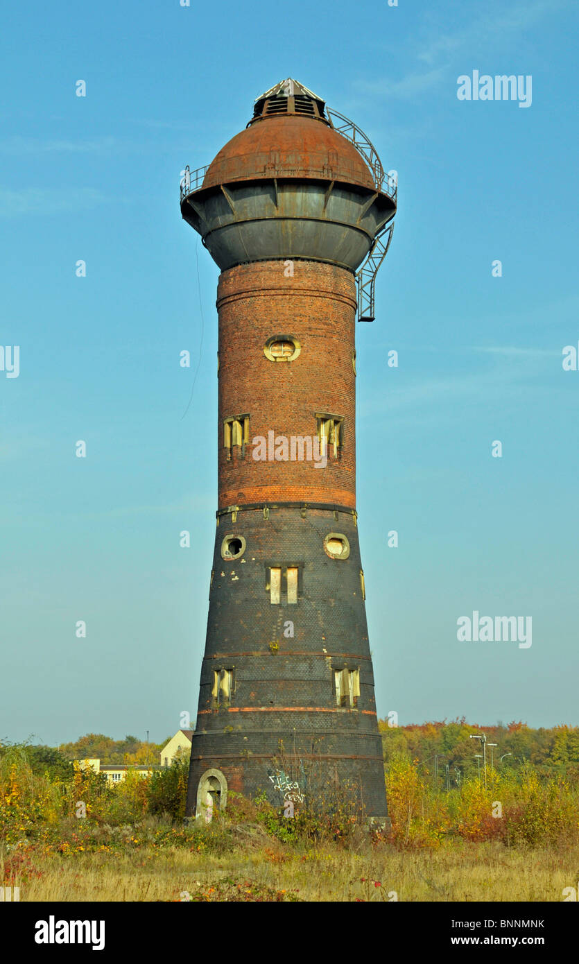 Bereich Industriebrachen Deutschland Duisburg Duisburg-Wedau Europa Fahrbahn recycling historisch industrielle Brache und Handel Brache Stockfoto