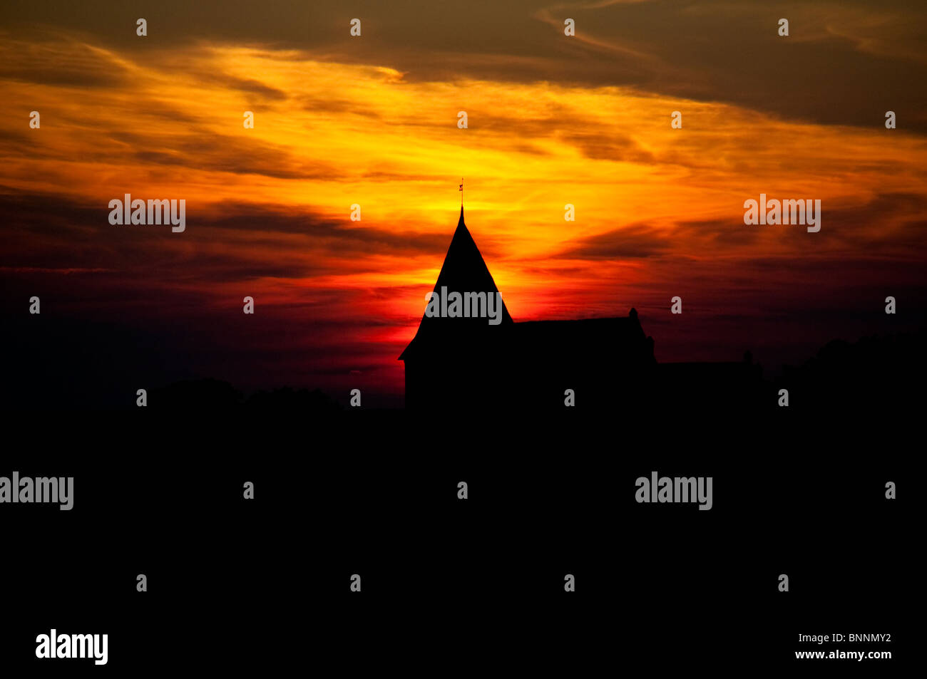 Chirch im Sonnenuntergang Stockfoto