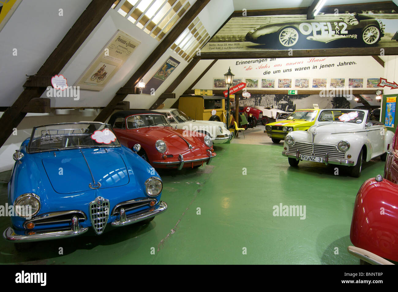Allgaeu Allgäu Bayern Automobilmuseum Wolfegg obere Schwaben Allgäu Baden-Württemberg Museum Autos Automobile Stockfoto