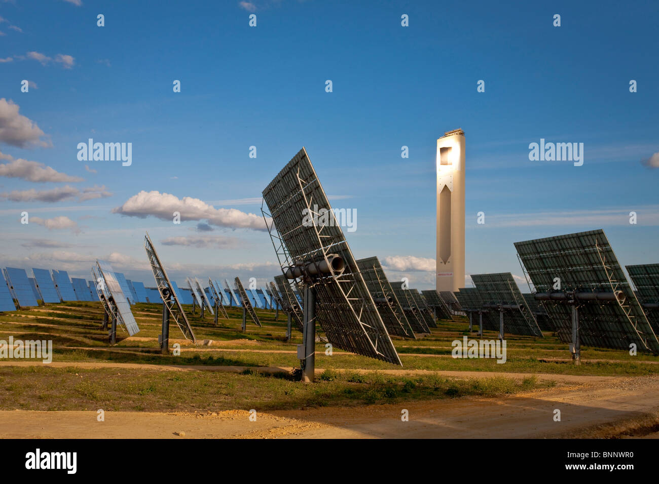 Andalusien Spanien Solarenergie Stream aktuelle Panels Alternativenergie Energieökologie Reisen Tourismus Urlaub Ferien Stockfoto