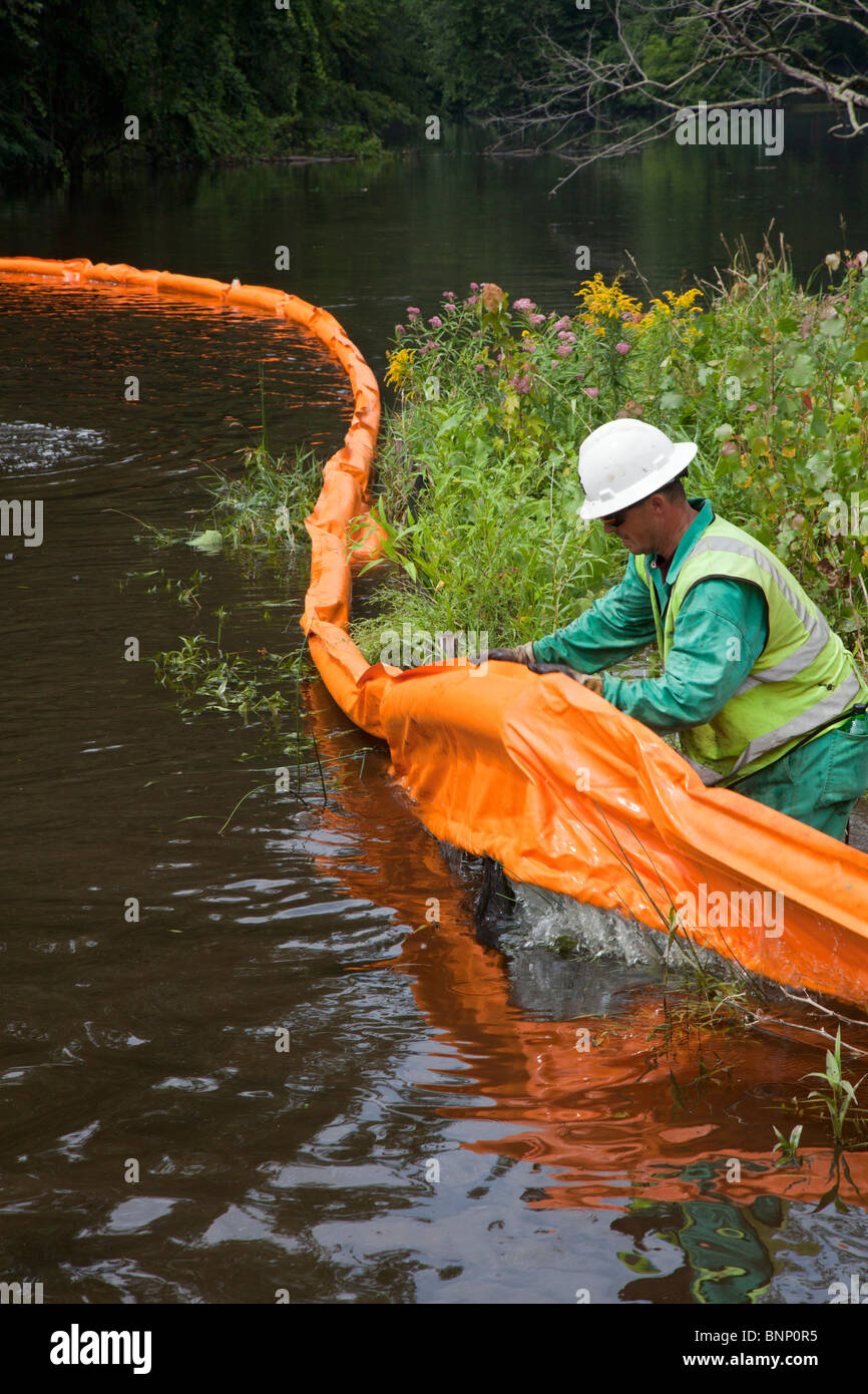 Oil Spill Cleanup Stockfoto