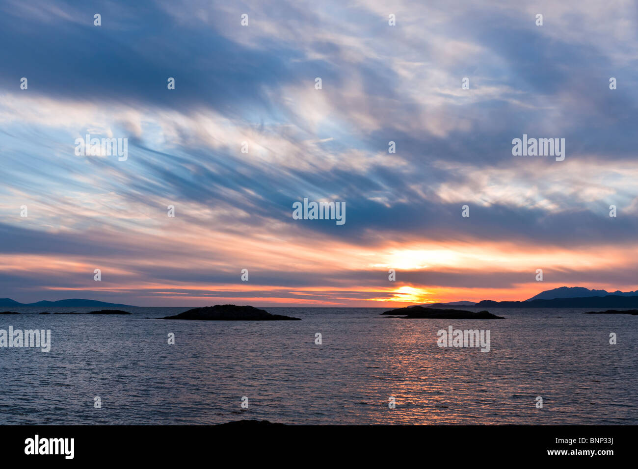 Sonnenuntergang, Skye, Point of Sleat, Cirrus-Wolken Stockfoto