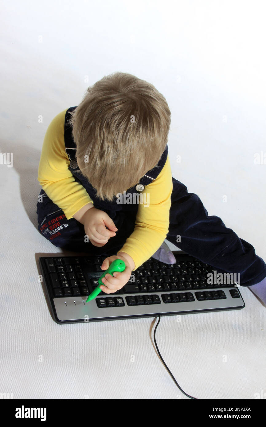 Tastatur Reparatur Stockfotos Und Bilder Kaufen Alamy