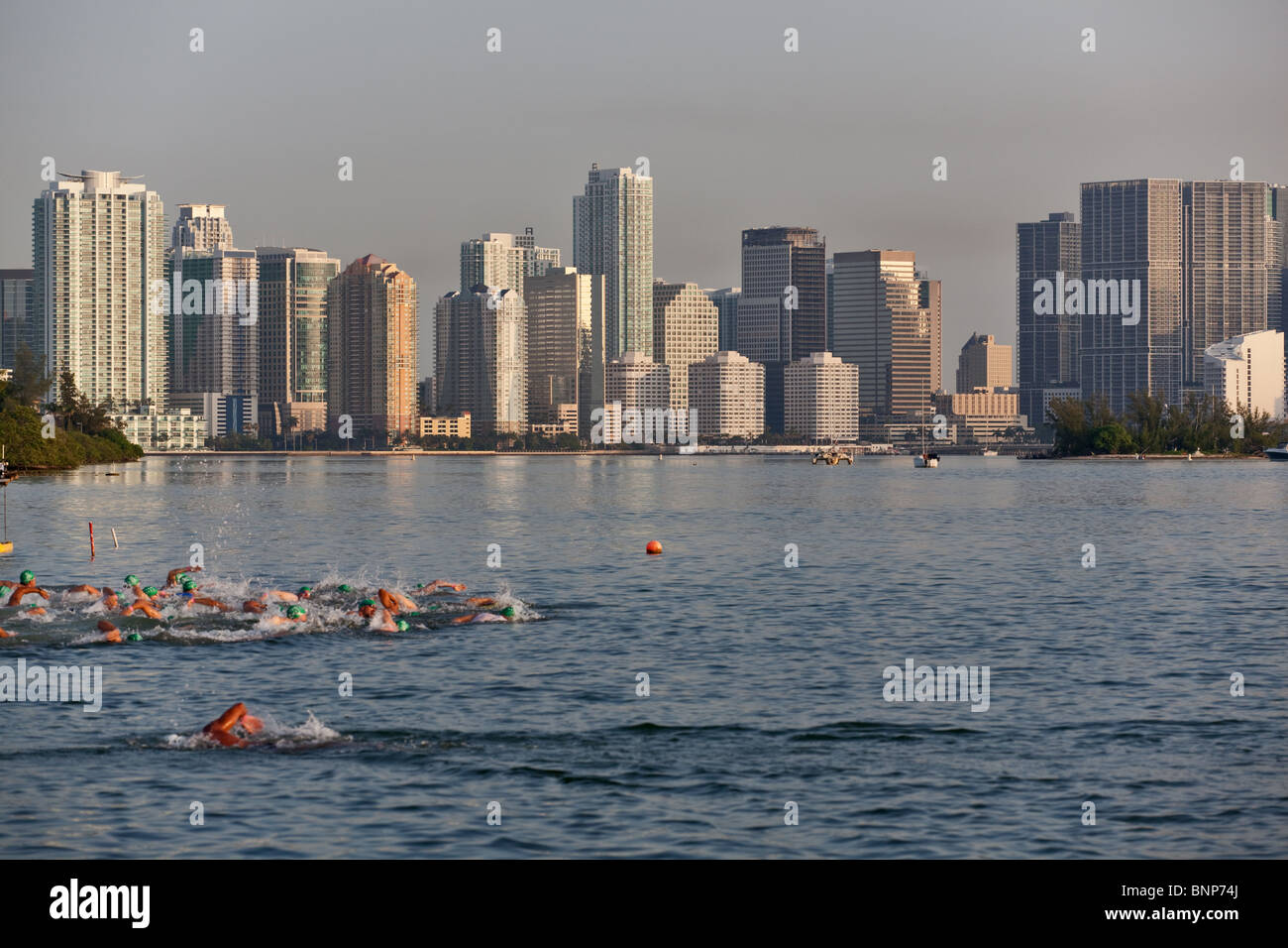 Miami-Triathlon Start von Virginia Key Stockfoto