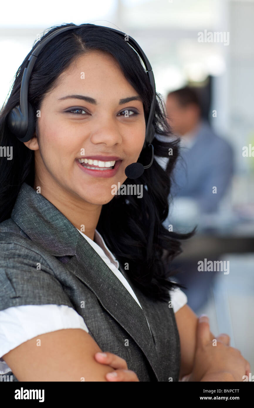 Zuversichtlich Geschäftsfrau in einem Call-center Stockfoto