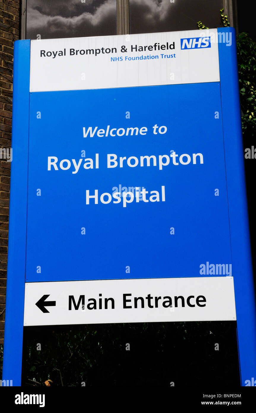 Royal Brompton und Harefield NHS Krankenhaus Eingang Zeichen, London, England, UK Stockfoto