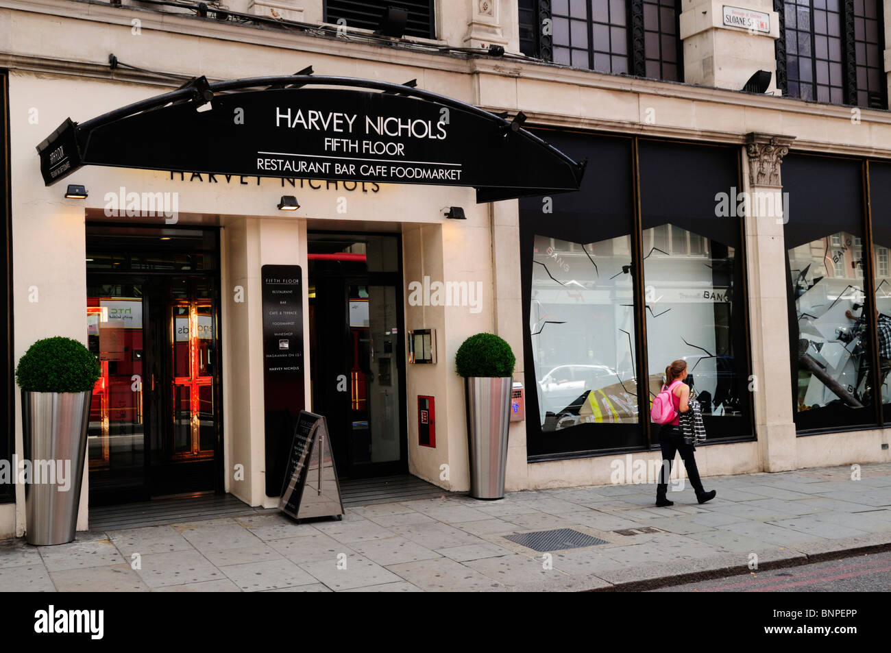 Harvey Nichols Kaufhaus, Knightsbridge, London, England, UK Stockfoto