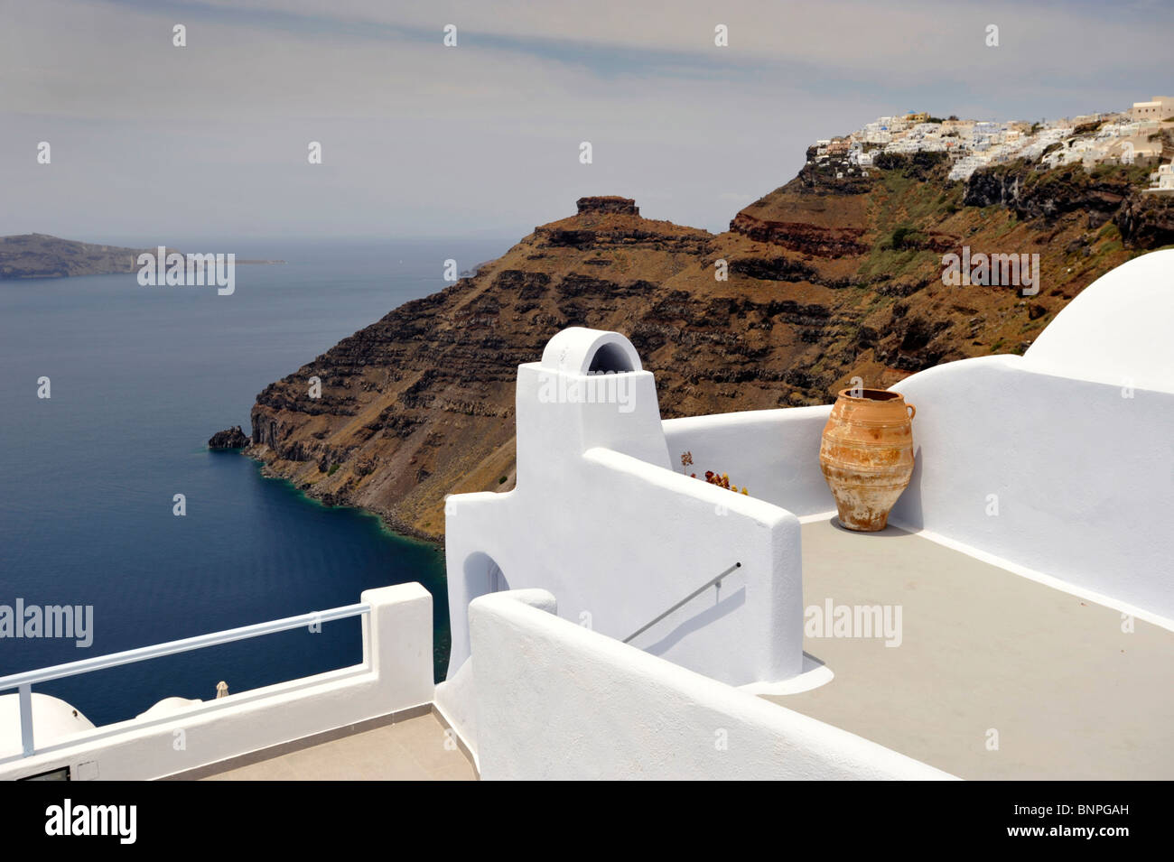 Architektonische Details der Häuser in Firostefani Santorini Kykladen Griechenland Stockfoto